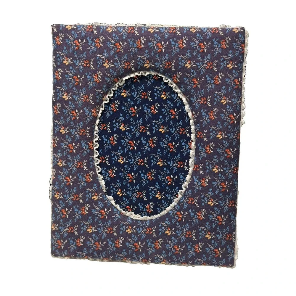 Vintage Style Floral Fabric Picture Frame 8x10 Oval Lace Cottagecore Calico